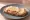 Graubrot Sandwich: an illustration of butter, ham and cheese.