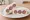 Kyoho Sando (巨峰サンド): an illustration of whipped cream on shokupan.